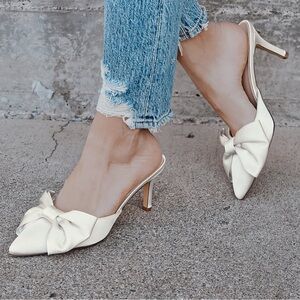 Lyle Ivory Satin Pointed-Toe Mules Lulus | Never worn | Size 7